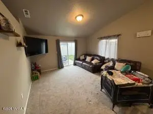 6104 Whitman Ave, Yakima, WA 98903 - #3