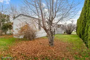 7610 W Nob Hill Blvd #63, Yakima, WA 98908 - Image #2