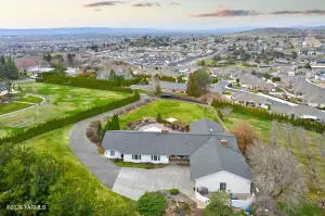 7005 Englewood Ave, Yakima, WA 98908 - #2