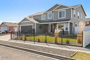 1525 S 15th St, Sunnyside, WA 98944