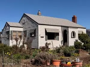 2411 Powerhouse Rd, Yakima, WA 98902 - #2