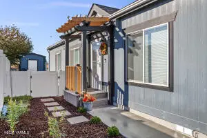 2802 S 5th Ave #63, Union Gap, WA 98903