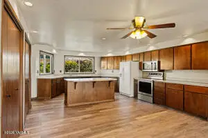 3805 W Prasch Ave, Yakima, WA 98902 - #2