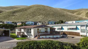 300 Alps Rd #1052, Moxee, WA 98936