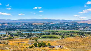 NNA Lucas Rd, Yakima, WA 98901