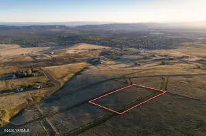 NNA Eagle Way, Yakima, WA 98901 - #2