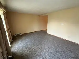 923 S Rose Pl, Yakima, WA 98902 - #2