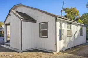 105 S Fair Ave, Yakima, WA 98901