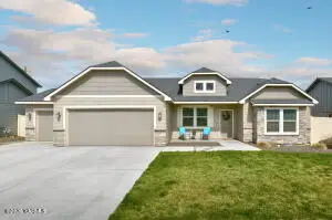 6111 Ian Ave, Yakima, WA 98903 - #1
