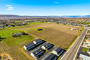 6806 W Washington Ave, Yakima, WA 98903