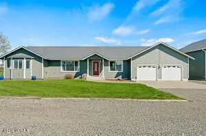 7707 Emma Ln, Yakima, WA 98903 - #2