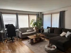 806 & 808 S 35th Ave, Yakima, WA 98902 - #3