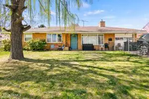 306 N 41st Ave, Yakima, WA 98908