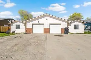 53 & 55 Samantha Ct, Union Gap, WA 98903