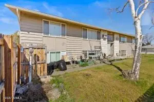 1003 S 42nd Ave, Yakima, WA 98902 - #2