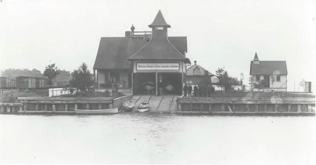 110 Hathaway Dr, Kewaunee, WI 54216 - Image #1