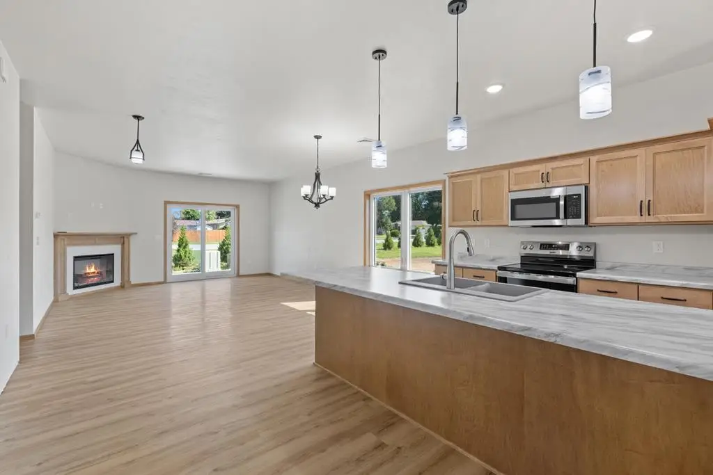 125 N 15th Dr #7, Sturgeon Bay, WI 54235 - Image #1