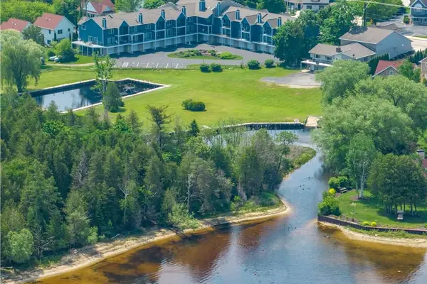 4084 Main St, Fish Creek, WI 54212