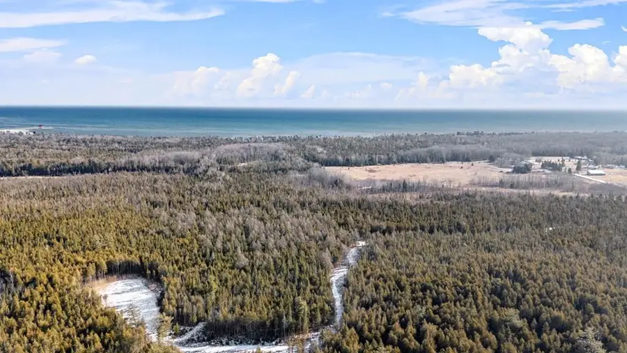 5378 Silverdale Rd, Sturgeon Bay, WI 54235 - Image #3