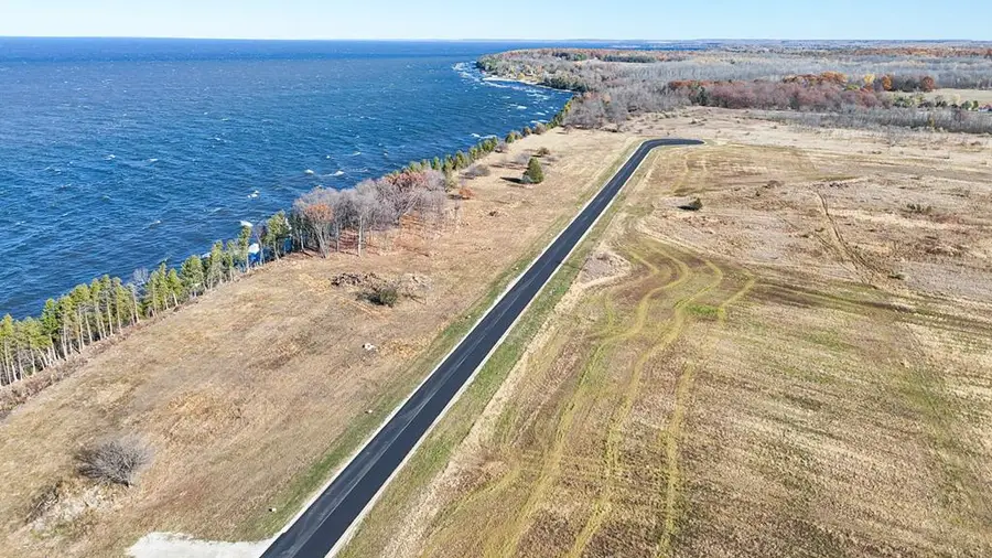 Debroux Ct, Gardner, WI 54235 - #2