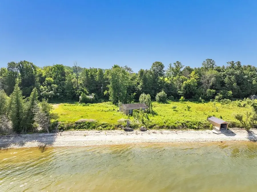 2601 Rutz Ln, Brussels, WI 54204 - #2