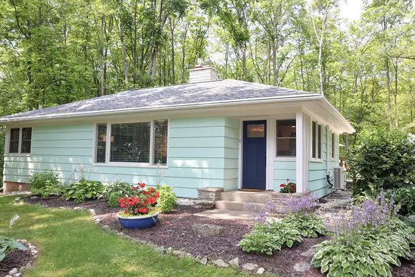 2050 Seaquist Rd, Sister Bay, WI 54234