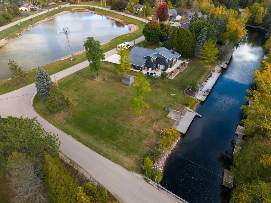 4232 Island Circle Dr, Sturgeon Bay, WI 54235 - Image #3