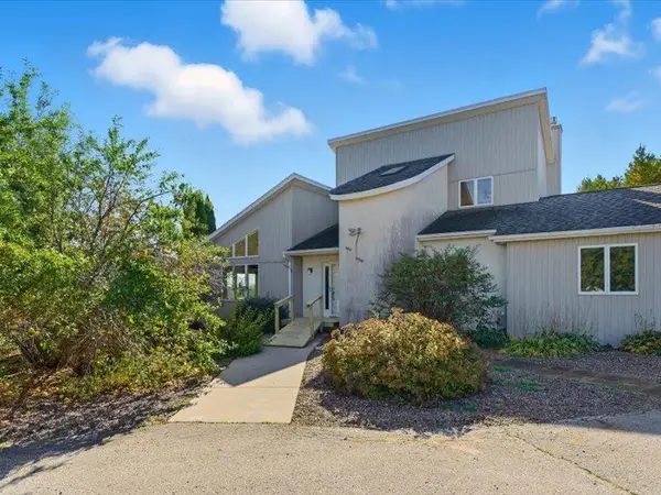 6711 Vignes Rd, Forestville, WI 54213