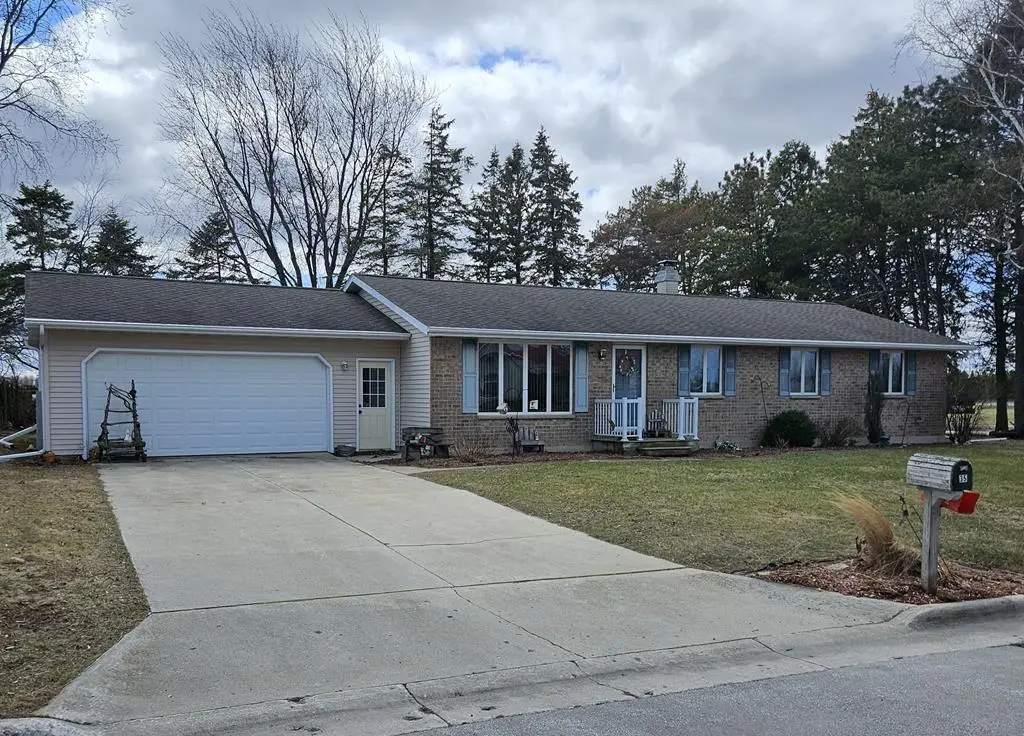 35 Villa Hgts Court, Algoma, WI 54201 - Image #1