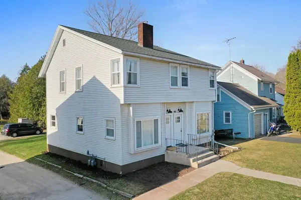 1333 Rhode Island St, Sturgeon Bay, WI 54235