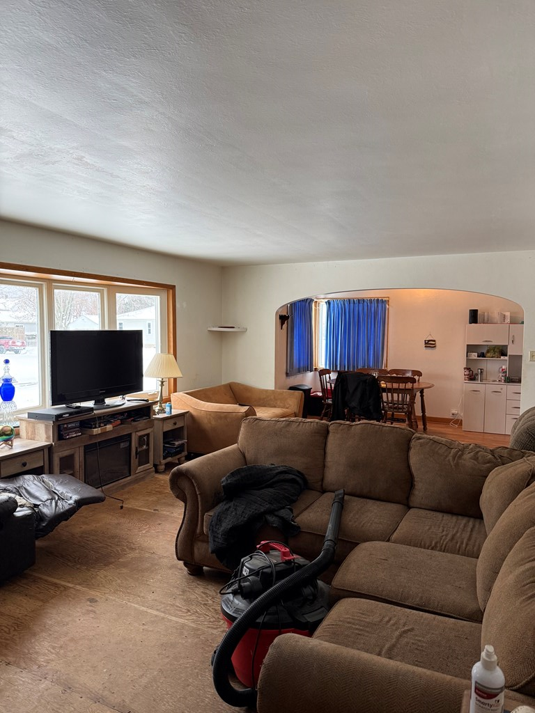 327 Lawndale Ave, Algoma, WI 54201 - Image #2