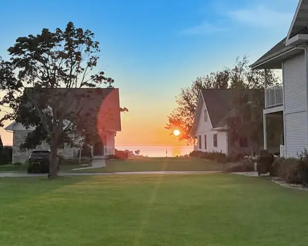 4570 Eames Farm Ln #S3, Egg Harbor, WI 54209