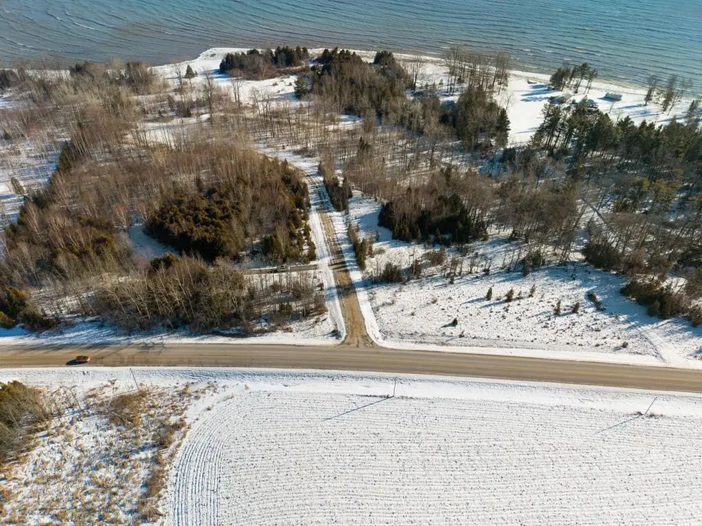 2 Bluff View Ct, Algoma, WI 54201 - Image #1