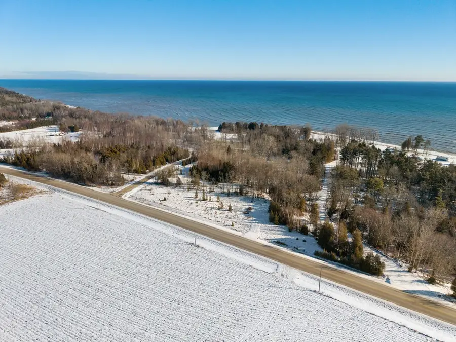 Bluff View Ct, Algoma, WI 54201 - Image #3