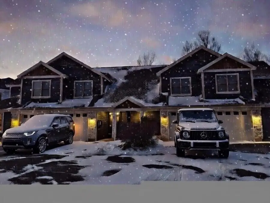 7585 Meadow Ridge Rd #J40, Egg Harbor, WI 54209 - Image #2