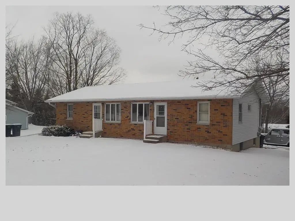462/464 S Fulton Ave, Sturgeon Bay, WI 54235 - Image #1