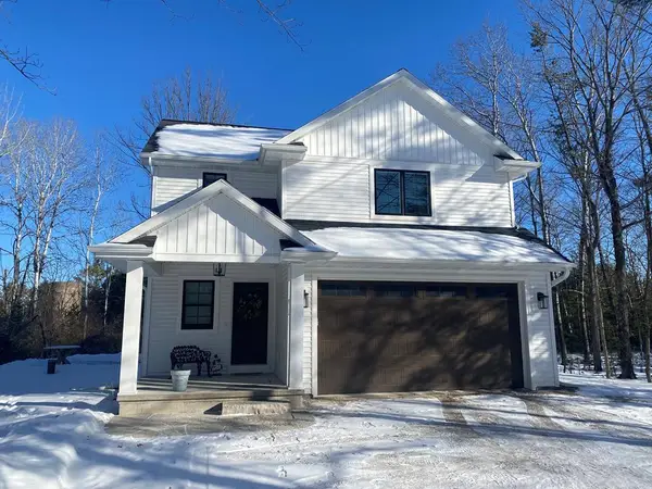 9148 Spring Rd, Fish Creek, WI 54212