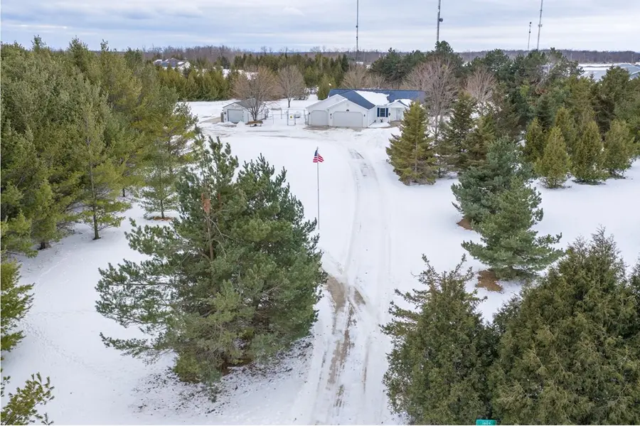 1809 Falcon Ln, Ellison Bay, WI 54210 - #2