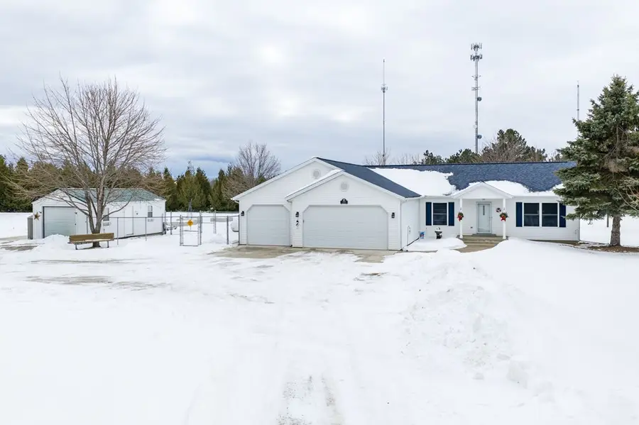 1809 Falcon Ln, Ellison Bay, WI 54210 - #3