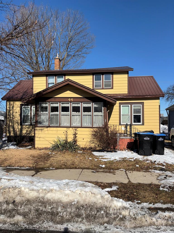 44 W Oak St, Sturgeon Bay, WI 54235