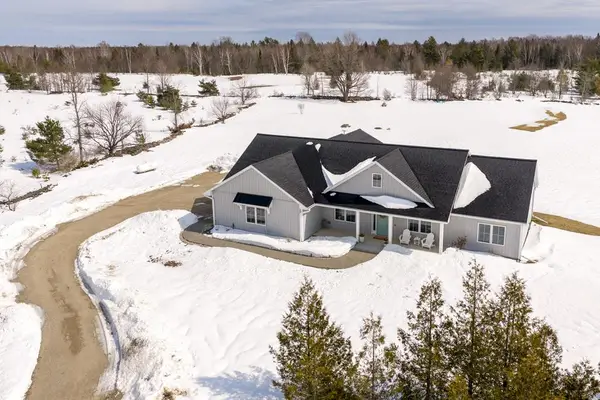 9152 W Meadow Rd, Baileys Harbor, WI 54202