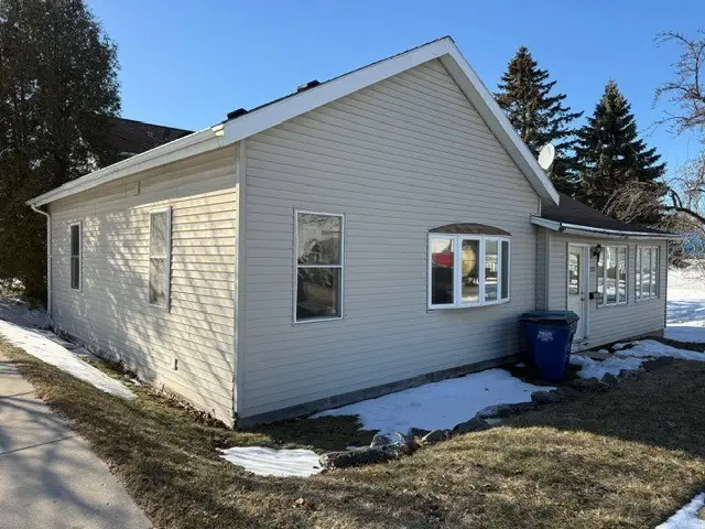 321 Juneau St, Kewaunee, WI 54216 - #2