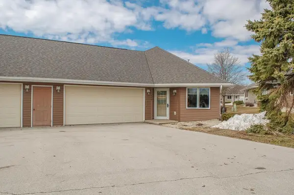 1640 Iowa St #2C, Sturgeon Bay, WI 54235