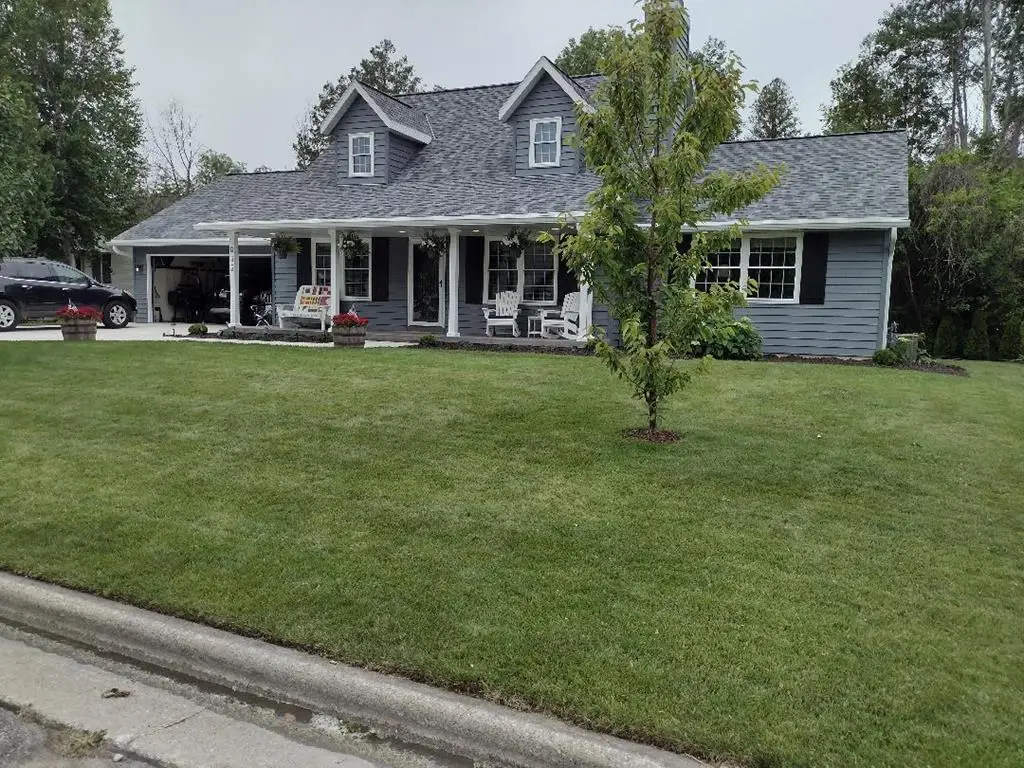 835 S Ridgeway Ave, Sturgeon Bay, WI 54235 - #1