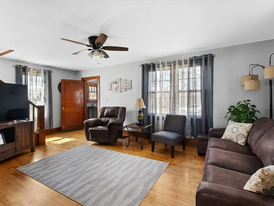 504 N 5th Ave, Sturgeon Bay, WI 54235 - #3