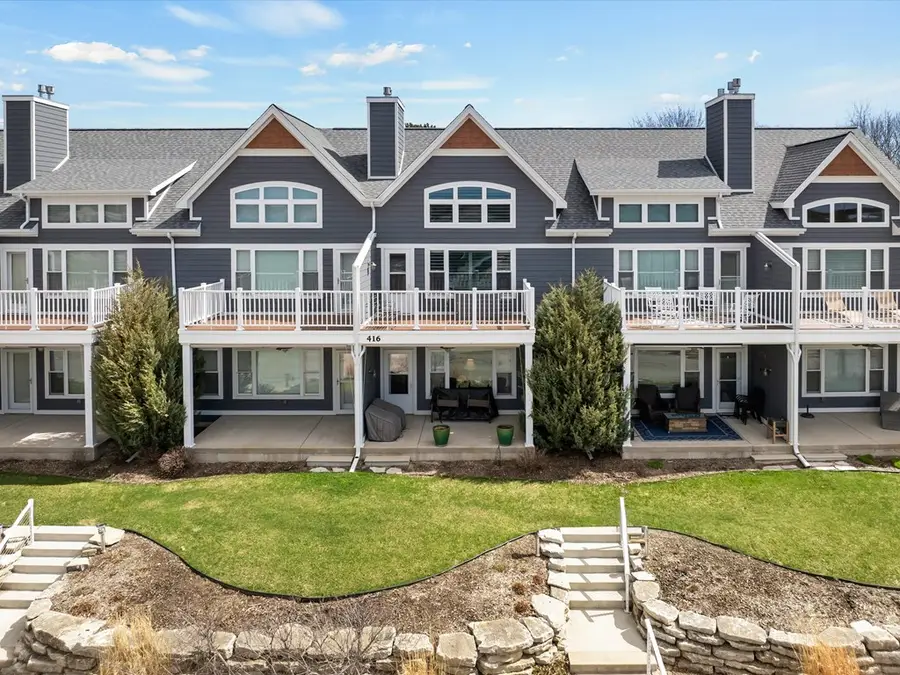 416 S 3rd Ave #104, Sturgeon Bay, WI 54235 - #2