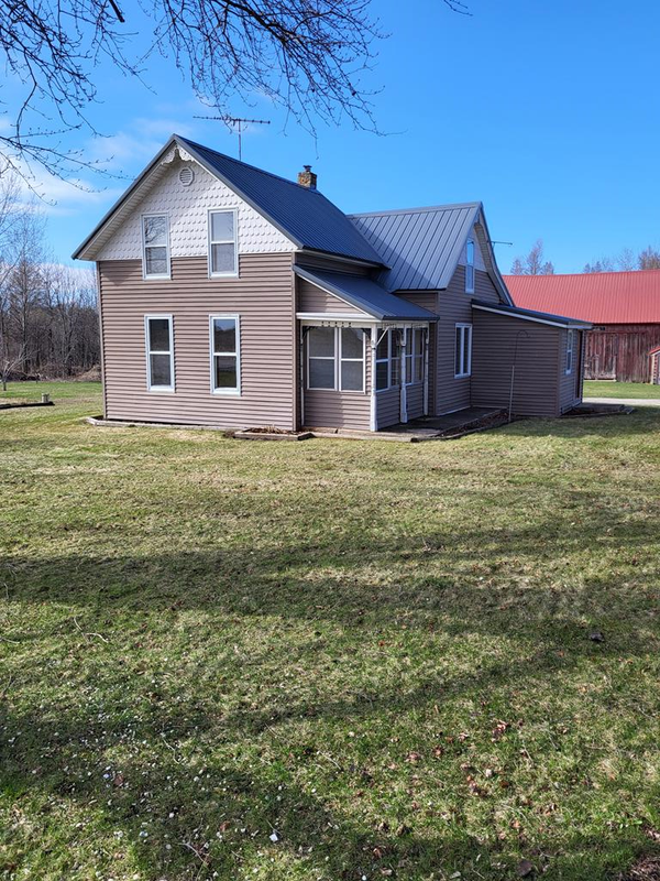 6602 E Center Rd, Sturgeon Bay, WI 54235