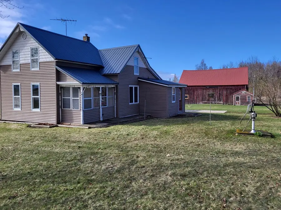 6602 E Center Rd, Sturgeon Bay, WI 54235 - #3