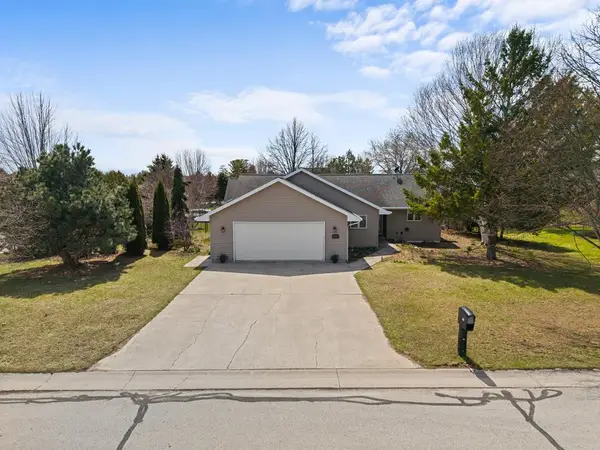 215 N 18th Pl, Sturgeon Bay, WI 54235