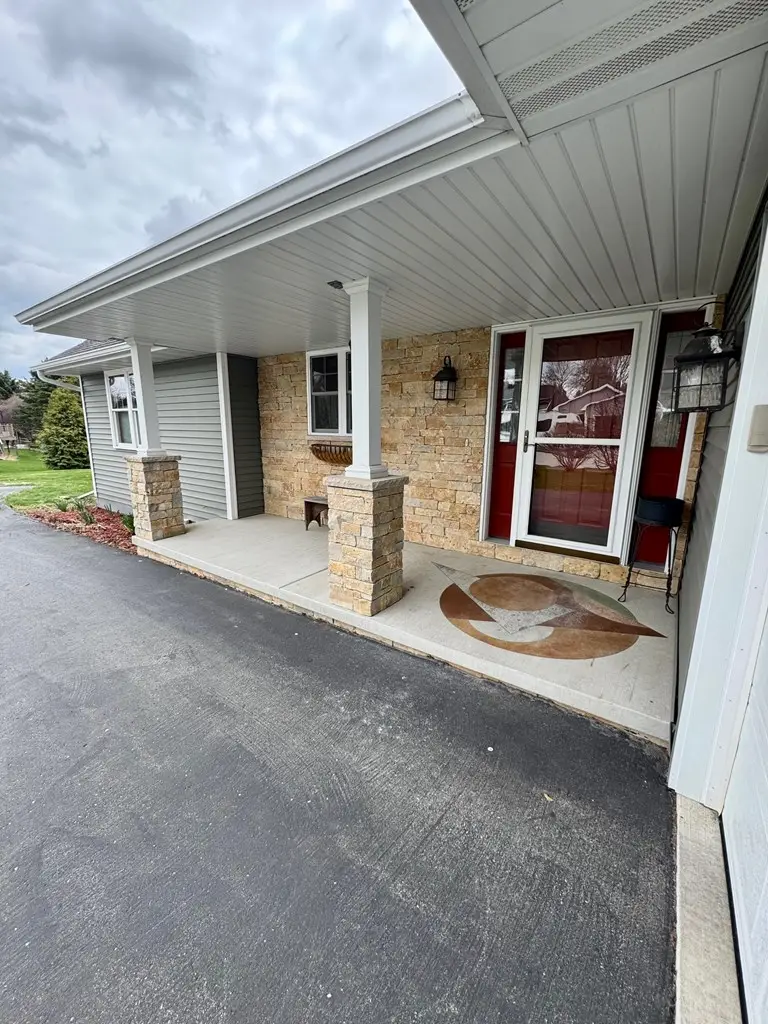 1823 Kentucky St, Sturgeon Bay, WI 54235 - #2